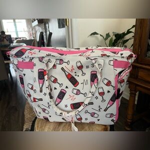 Serra 🍒 Insulated Wine Dispensing Tote Hidden Spout